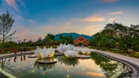 Emei Mountain Hot Spring Hotel - Romantic
