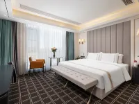Xana Deluxe Hotel （Rizhao Station Kuishan Sports Center)