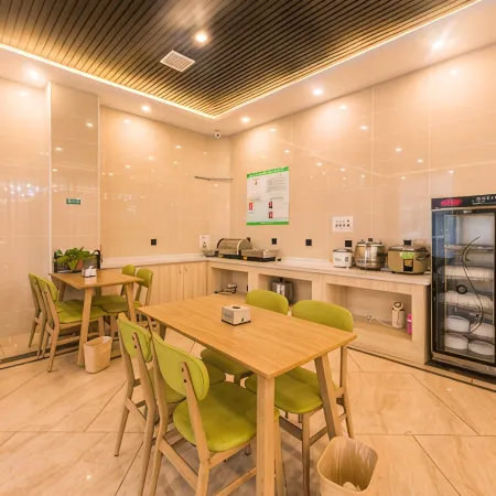 GreenTree Inn Express Hotel (Gaobeidian Baigou Branch)