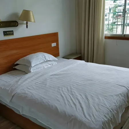 Pingtang Hongtai Hotel