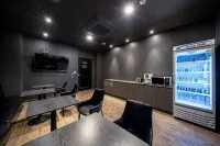 Stay Month Hotel - С баром