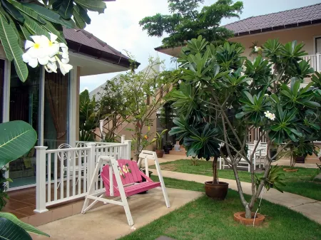Sea Beach Koh Larn 1