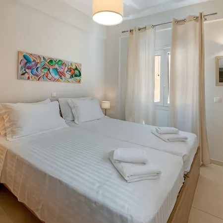 Casa Rossa e Verde by All About Paxos