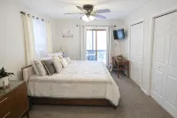 ~Serenity~A Unique Destination -Sleeps 14 5Br/3Bath/Gameroom-- Close to Lake