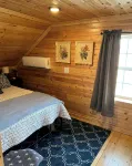 Pretty Cabin Right Next to Dale Hollow State Park Entrance! with Boat Parking.