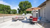 Pet-Friendly Home and Farm Style Experience
