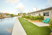 6. Waterfront Key Largo Studio, Near Kayaks & Reef