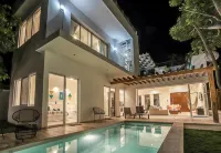 GRAND VILLAS ~ Private Chef, 2 Pools & Concierge - Villas