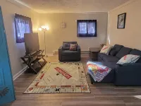 Charming 2-bedroom guest house with WiFi, AC in Franklin Hotels in Johnson County