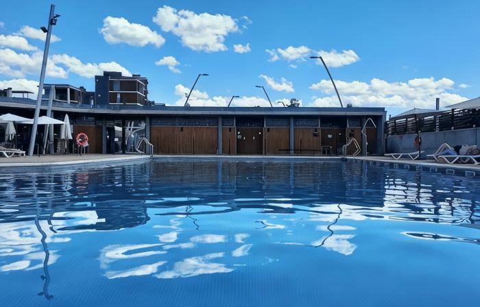 Apartment with views of the Pyrenees with free Wifi and Netflix