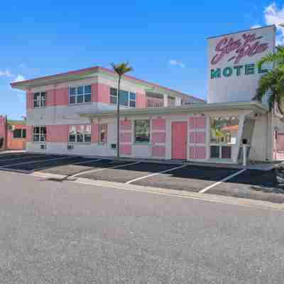 Pool - Free Parking - Apartment - 500 Feet from Beach Hotel Exterior