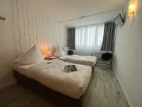 BeeVillage Messehotel Hannover Laatzen Hotels near Anderten