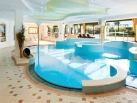 Royal Hotel Hinterhuber - piscina