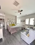 Fortunata Winery Villa #2, Cozy & Modern Retreat - 4-Star