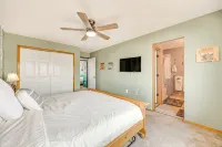 Music Themed 3-bedroom house with WiFi, AC and easy access to FT Carson - Wifi