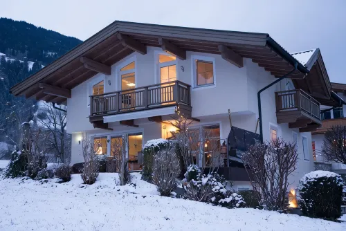 55m² large apartment with terrace and garden and separate entrance