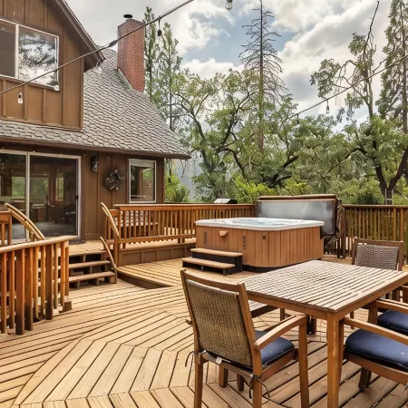Sequoia Retreat: Spacious Cabin / Hot Tub / Sun Deck