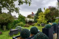 Lion Hotel & Studio Apartments Hotels in 