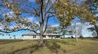 Charming 3-bedroom house with breathtaking views in Newton with AC, WiFi - 3-Star