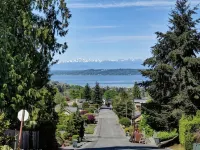 NON SMOKING Private Suite in Edmonds Bowl w Sound view. Hotéis em Edmonds