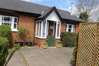 Delightful Detached Cottage close to Exeter, Dartmoor and the coast.