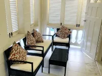 Steps 2 Beach is the Perfect Family Home 2 Minutes Walk to the Beach! Hotels in Dover
