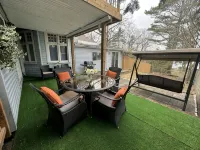 Cottage W LAKE VIEWS, beside waterfront trail and steps from beach - Country Houses