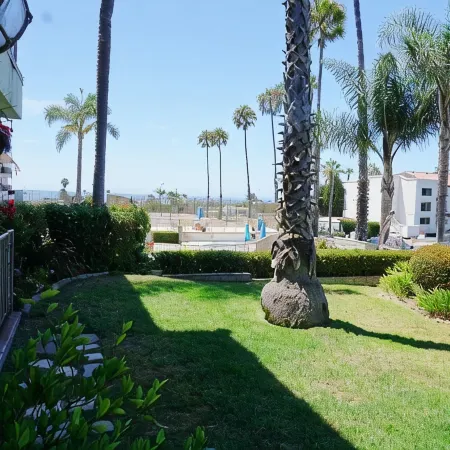 Cozy condo for rent 3 minutes from the beach!