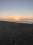 The Pink cottage on West Beach, water front , short walk to beach - 4-Star