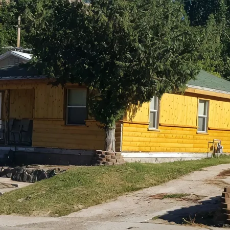 Stay at the Naughty Pine in beautiful Lava Hot Springs, blocks from downtown