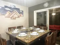 The Ravine • Hot Tub Forest Escape, Epic Gameroom, Fast Wifi & Pet Friendly