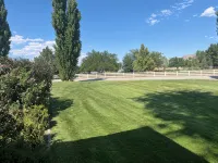 Mystic Manor Monroe 4 Bed Farm House- 10 min walk to Hot springs - 3 estrellas