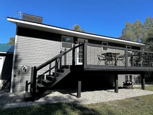 The 8's, Farmhouse Chic 4-Bedroom w/ Garage Access in Grand Marais, Pet Friendly - Wifi