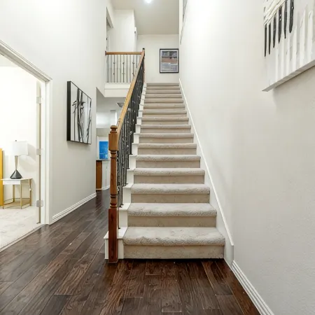 55% off special Monthly price/New remodel/6 rooms/4 bathrooms/Business welcome