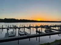 Sunset Getaway Hotels in Putnam County