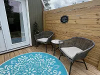 Star glazing Tiny house off grid peaceful Stone Mountain State Park and Fire pit Hotel di Traphill