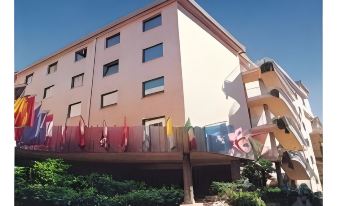 Hotel Leonardo Da Vinci - Housity
