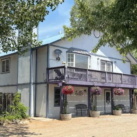 Downtown Dolores Colorado w/River Access - Stay at Cozy Comfort Inn, Dolores, CO