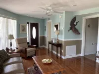 Well Equipped Pet/Smoke Free Family Home - bring your boat! - 3-Star