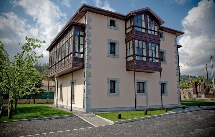 Hotel Villa Marrón