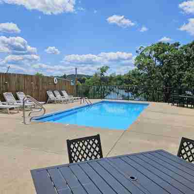 Lakeview Penthouse, Amazing Views—3BR/2BA Relax in Branson Condo, Indian Point Fitness & Recreational Facilities