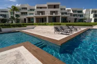 Cancun Ocean Front Family Villa 18  at Villas Nizuc - ヴィラ