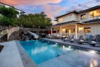 Legendary Estate 50 Steps to Maui’s Best Beach! New! 5 Bedroom, Pool With Slide! - ビーチサイド