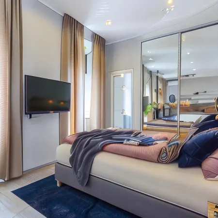 Number 1 Deluxe Apartments