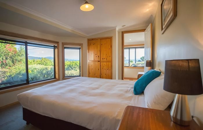Bruny Island Escapes and Hotel Bruny