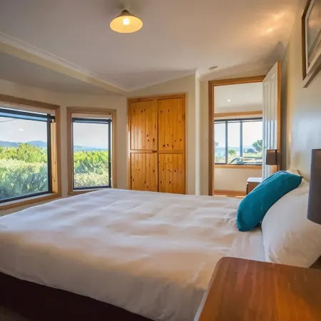 Bruny Island Escapes and Hotel Bruny