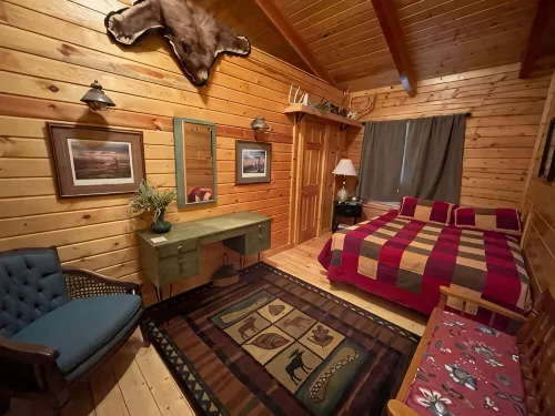 Swiss Drive Cabin  5 Miles to Lake Pactola! WiFi!