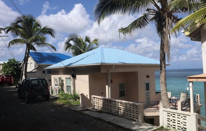 Ocean Mist - AppleSurf! Beachfront one bedroom in Apple Bay