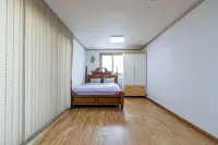Eurwangri Madeleine Pension - Penginapan