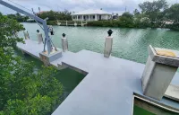 Extraordinary 4K Sq Ft 6 bd/4-bth, large pool/spa & NEW 140 ft concrete dock!!!